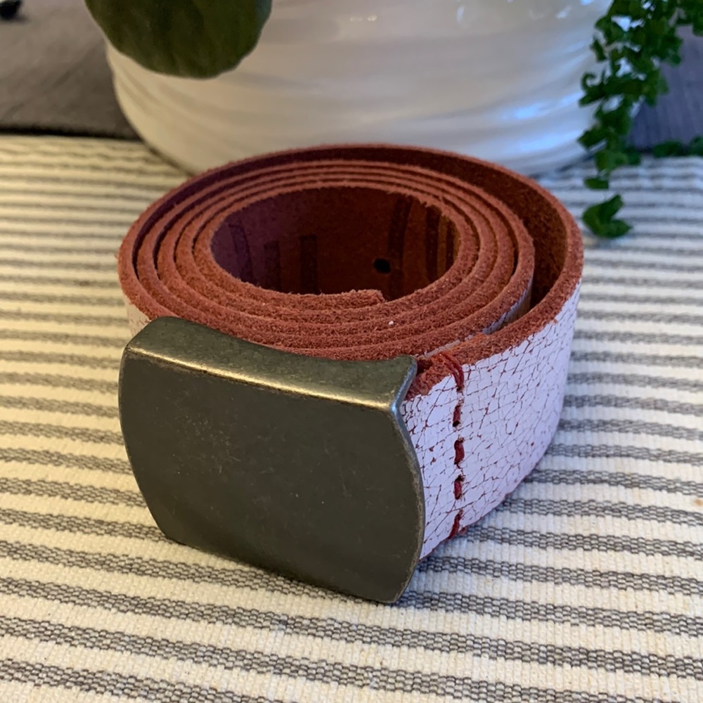 🌺3/30🌺 GAP (Red) leather white belt